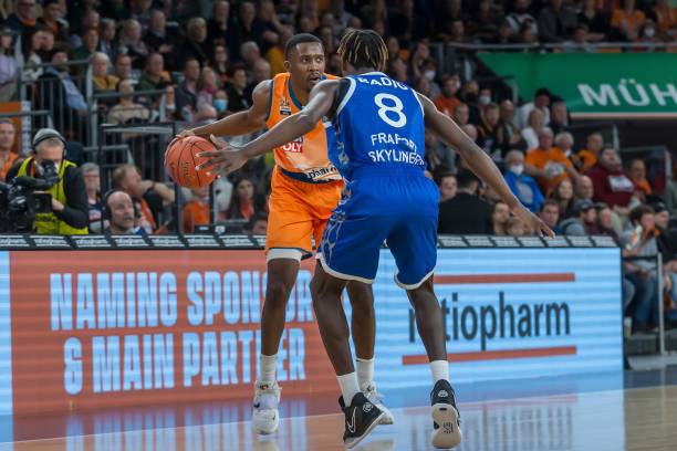 防守稳定性 防守稳定性